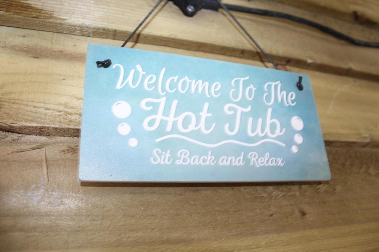 Albert Luxury Hottub & Jacuzzi Apartments Blackpool Luaran gambar