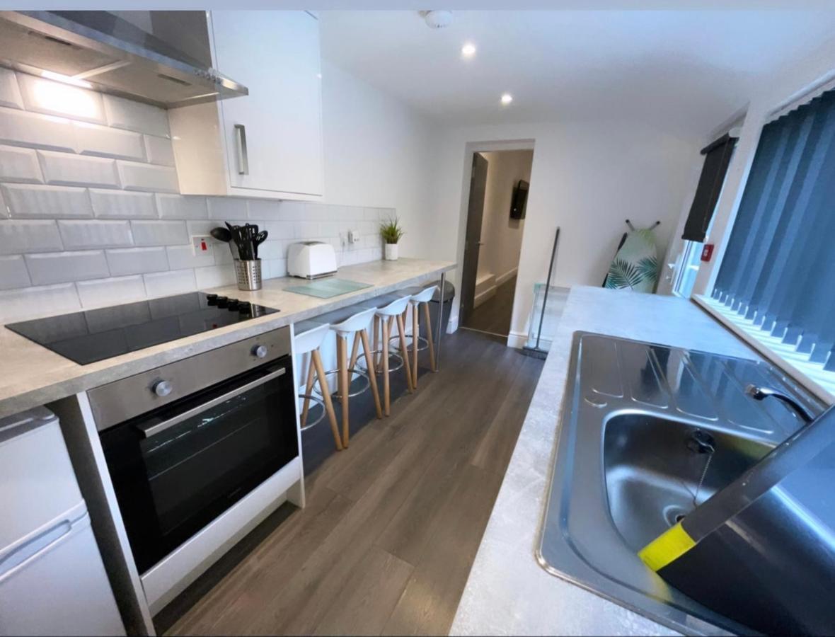 Albert Luxury Hottub & Jacuzzi Apartments Blackpool Luaran gambar