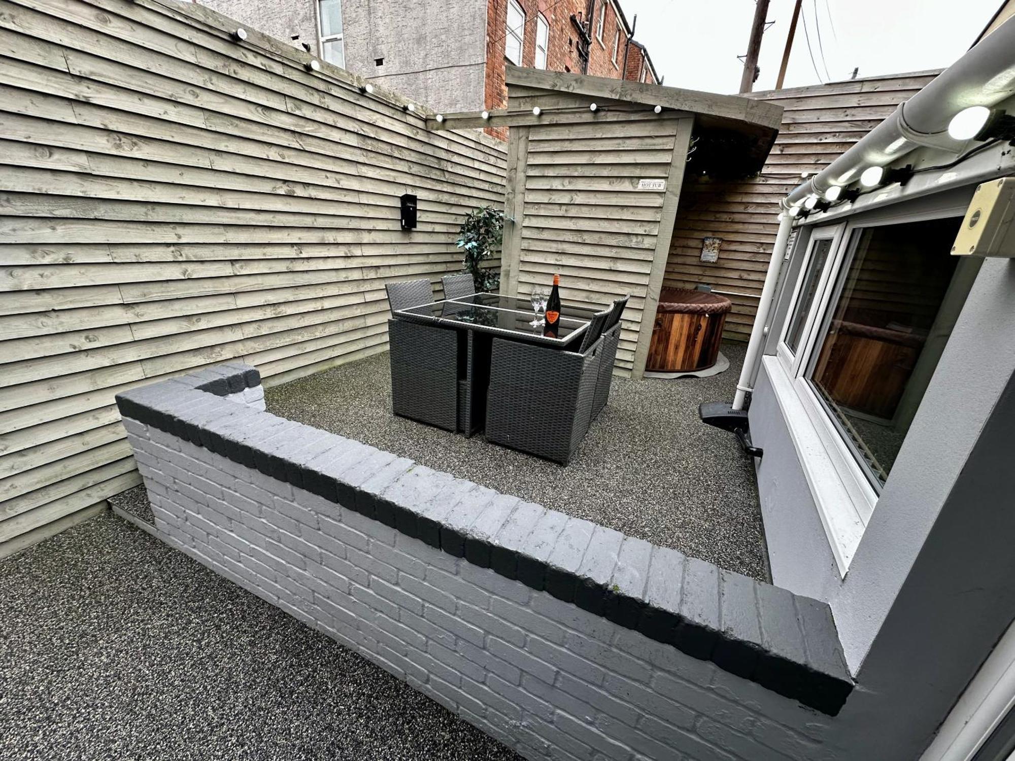 Albert Luxury Hottub & Jacuzzi Apartments Blackpool Luaran gambar